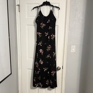 Lulu's Black Floral Maxi Dress